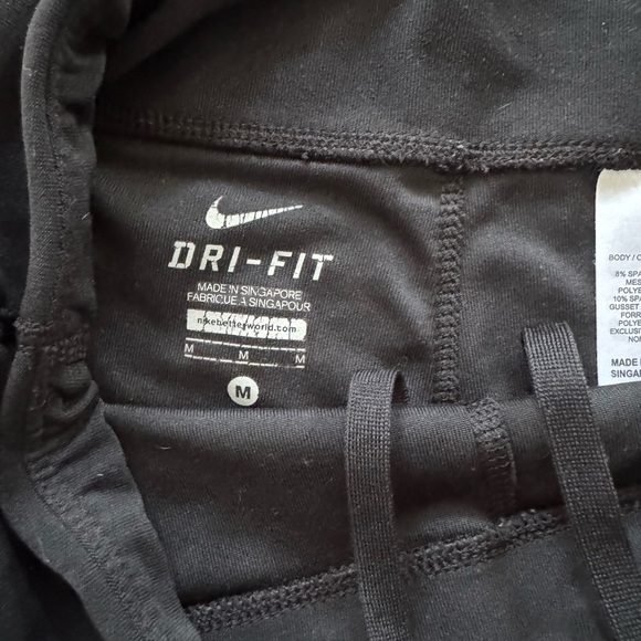 Nike Running Shorts Size Medium Black - Picture 2 of 3